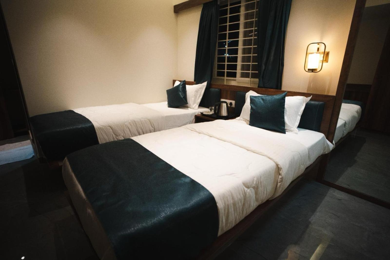 העיר בנגלור Hotel Aasare Inn מראה חיצוני תמונה